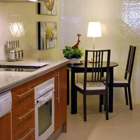 R22 Three Bed With Appartement