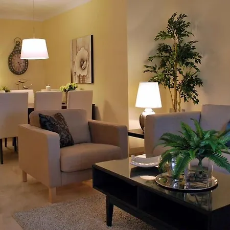 R22 Three Bed With Marbella