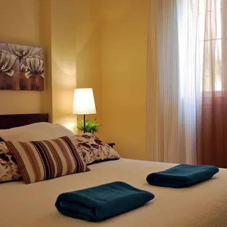 R22 Three Bed With *